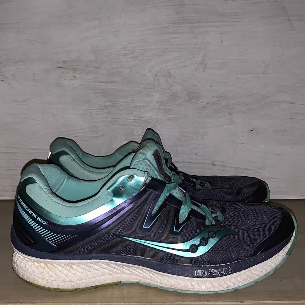Women’s Saucony Shoes Sz 10